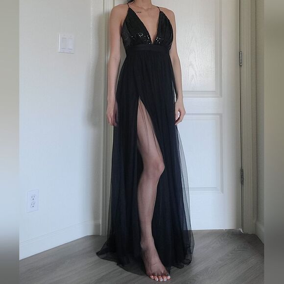 Black Tulle Maxi Dress Sequin Top Two Front Slits Black Gown Small V Neck Prom - Picture 1 of 9
